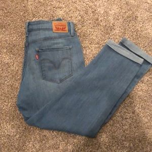 Levi’s W31 Capris